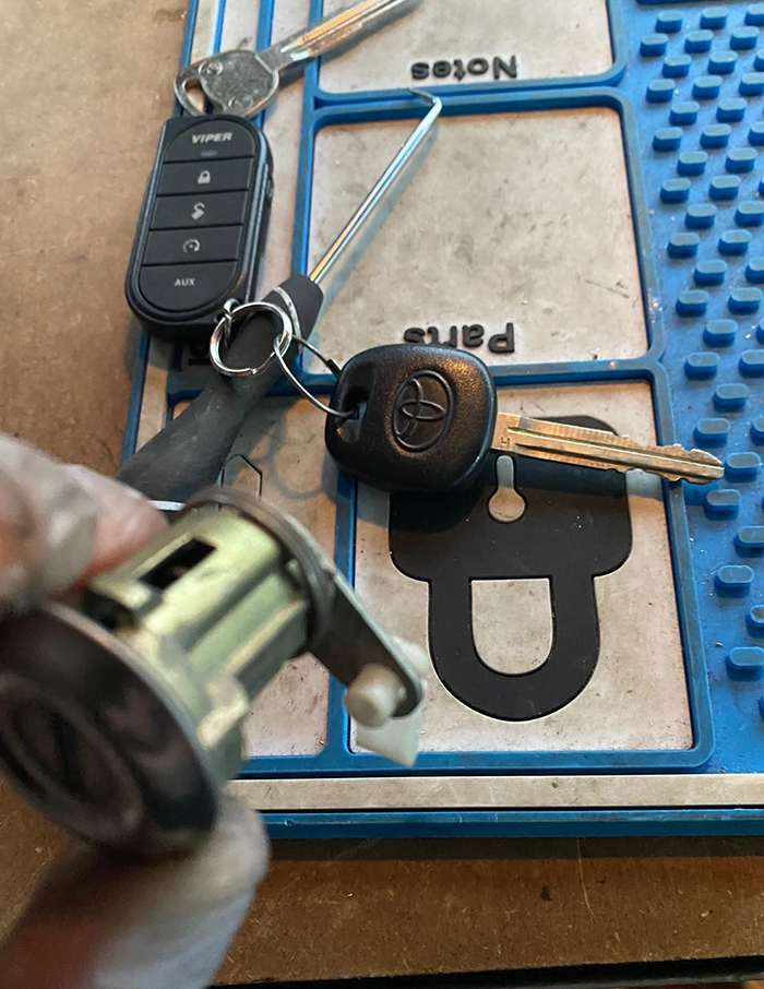 Professional ignition repair and replacement services in Baltimore, MD. On-site diagnosis and repairs for jammed or non-functional ignitions, using high-quality parts for seamless operation with your vehicle’s key.